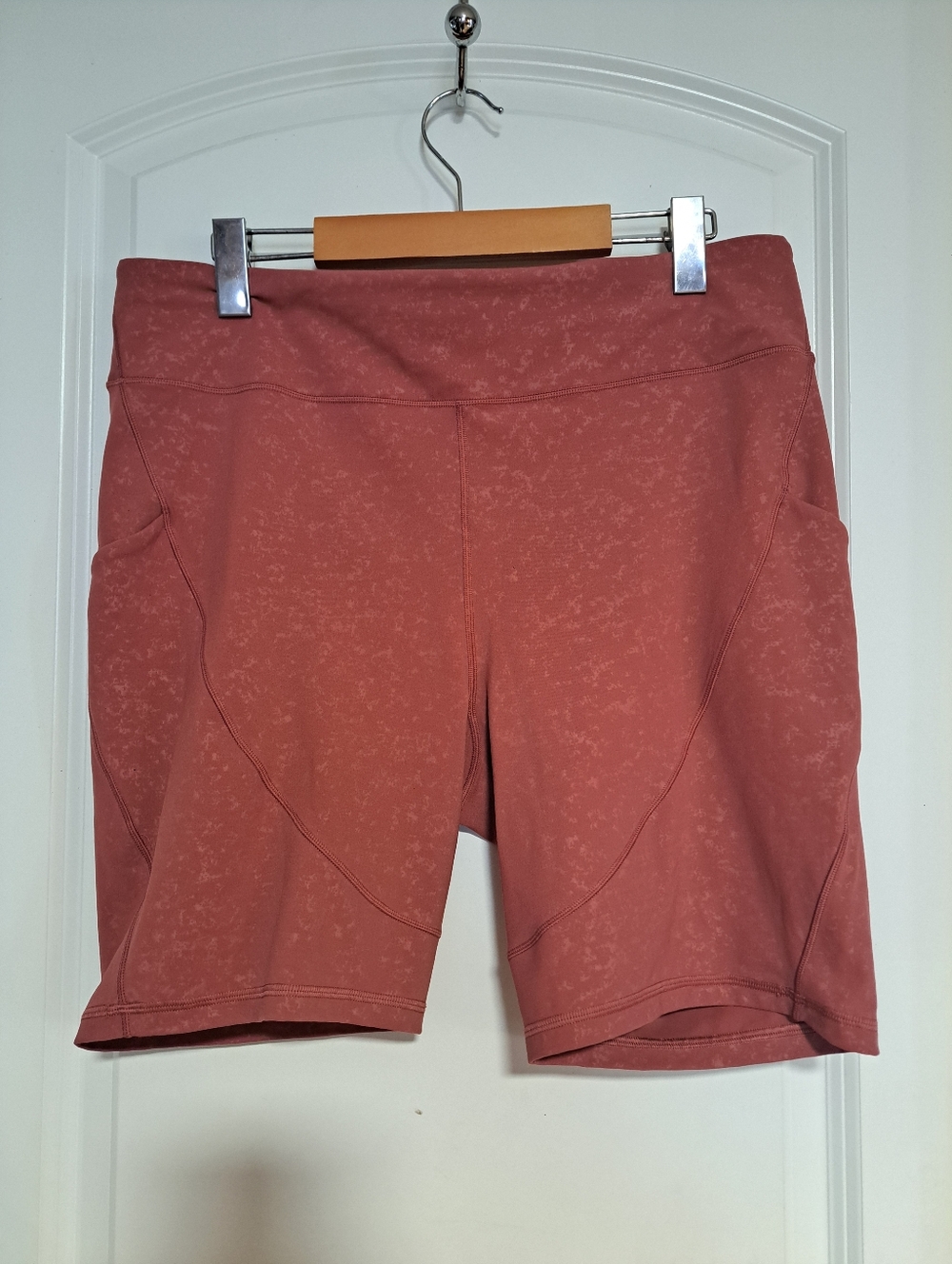 Lululemon Track & Train Shorts 8" - Picture 6 of 10